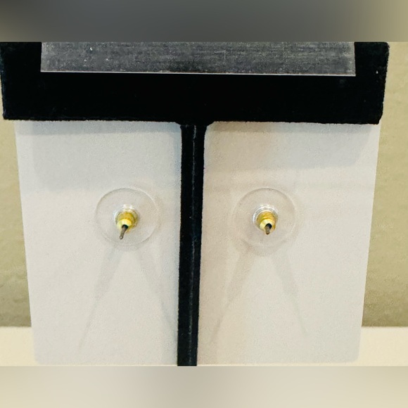 Lilly Pulitzer Gold and Pave Bee Earrings NEW - Picture 4 of 5